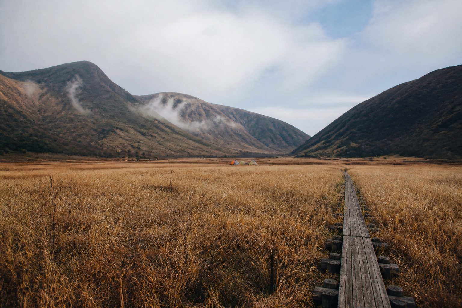 Two Easy Kyushu Hikes You Can Reach by Campervan: Mt Raizan & Bogatsuru (2026)